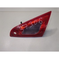 Фонарь крышки багажника Mitsubishi Colt 2004-2008 2006 MN186274
