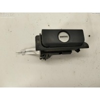 Кнопка открывания багажника Volkswagen Golf-3 1994 1h6827571