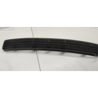 Решетка (заглушка) в бампер Перед. Audi A4 B5 (1994-2001) 1996 8D0807683