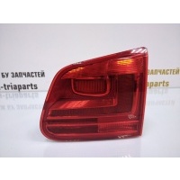 фонарь внутренний Volkswagen Tiguan 1 5N1 Рестайлинг 2011-2017 5N0945094J
