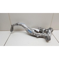 Кулак поворотный передний правый Mercedes Benz W205 2014 2053322800
