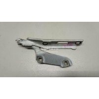 Петля капота правая VAG A3 [8V] (2013 - 2020) 8V0823302