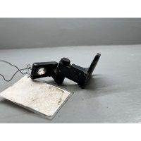 Петля двери передней правой Volkswagen Passat B6 2007 3C0831402C