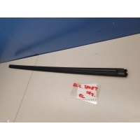 Накладка стекла передней левой двери Land Rover Discovery Sport 2014- LR058548
