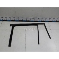 Уплотнитель стекла двери Mercedes Benz GLB-Class X247 2019 2477350300