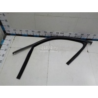 Уплотнитель стекла двери Mercedes Benz GLB-Class X247 2019 2477250300