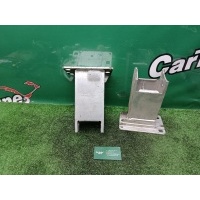 Кронштейн усилителя бампера AUDI Q5 8R 2009 8R0807133, 8R0807134