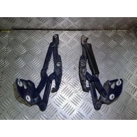 Петля крышки багажника Volkswagen Passat B5 1996-2000 1997 8D5827302C