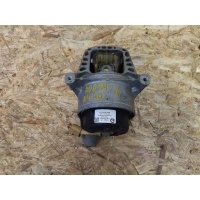 Подушка крепления двигателя левая. Audi A4 B9 8W 2019 8W0199371CP