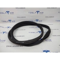 УПЛОТНИТЕЛЬ Tesla Model 3 2020 1090492-00