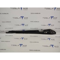 Накладка крышки багажника левая Tesla Model S 2017 6007576-00,1005361