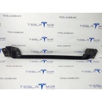 уплотнитель Tesla Model Y 2021 1500064-00