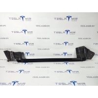уплотнитель Tesla Model 3 2020 1090504-00