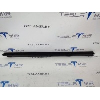 уплотнитель Tesla Model S 2019 1038405-00,1038406-00