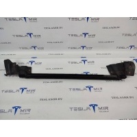 уплотнитель Tesla Model 3 2020 1090504-00