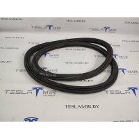 УПЛОТНИТЕЛЬ Tesla Model S 2018 1079982-00