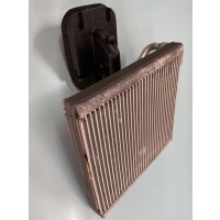 Испаритель кондиционера Tesla Model S 2018 1116135-00,1039042-00