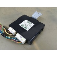 блок управления центральным замком Toyota Sienna 2 2007 8922208032