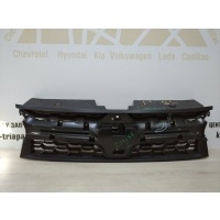 Решетка радиатора Renault Duster 1 HSA/M Рестайлинг 2015-2021 623103564R