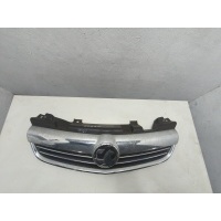 Решетка радиатора Opel Zafira B 2005-2012 2013 13247345