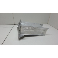 Кронштейн усилителя переднего бампера левый VAG Macan 2013 8R0807133
