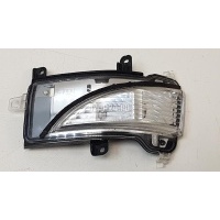Повторитель поворота белый Nissan Patrol (Y62) 2010 261651LA1A
