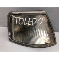 Поворотник правый Seat Toledo 1 1998 1L0953049