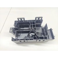 Корпус блока предохранителей GM Zafira C (2013 - 2019) 13302321