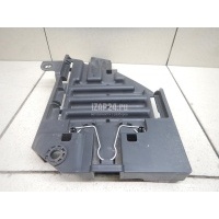 Кронштейн фар правый Land Rover Discovery Sport 2014 LR066964