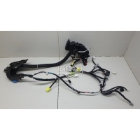 Проводка (коса) Toyota Alphard 2015 8205358060