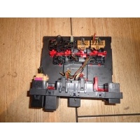 Volkswagen audi seat 2005 год . блок предохранителей 8p0907279a