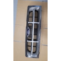 Решетка радиатора форд maverick рестайлинг 623107f100 / 200 оригинальный
