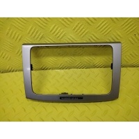 Volkswagen passat b6 рамка радио 3c0858069m