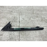 Направляющая стекла двери Audi 8W6837068 8W6837068
