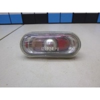 Повторитель на крыло белый VAG Caddy III (2004 - 2015) 2K0949117