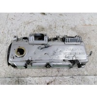Крышка клапанная Mitsubishi Outlander 1 CU0W 2003-2006 MN137477