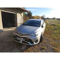 Toyota avensis , дизель 2l , 2017