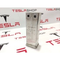 Прочая запчасть Tesla Model Y 2021 1109193-00-C,1109193-00-B
