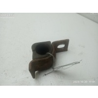 Крепление втулки стабилизатора переднего Перед. Volkswagen Transporter T4 1991 701411041