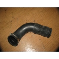 Патрубок воздушного фильтра Opel Astra J 2011 13254589
