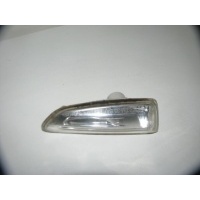 Повторитель на крыло правый Opel Astra J 13273104