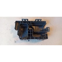 Корпус блока предохранителей Opel Astra J 2011 13302321
