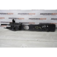 Накладка петли капота FORD Focus 2 2006 1363586, 1363586, 1534626, 1345544, 1351979, 1441412
