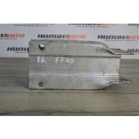 Кронштейн усилителя бампера MERCEDES W204 2010 A2046200995