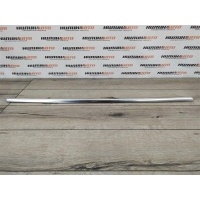 Уплотнитель стекла двери Volvo XC60 1 2010 31371113