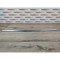 Уплотнитель стекла двери Volvo XC60 1 2011 31371113