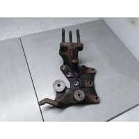 Кронштейн двигателя Mitsubishi Outlander 1 CU0W 2003-2006 MN143511