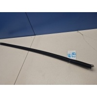 Накладка стекла передней правой двери Audi Q7 4L 2005-2015 4L0837480