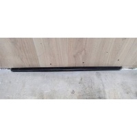 Уплотнитель стекла передней двери левой VW Touran 2003-2010 2007 1T0837471B9B9