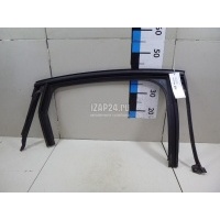 Уплотнитель стекла двери Renault Arkana 2019 823304696R